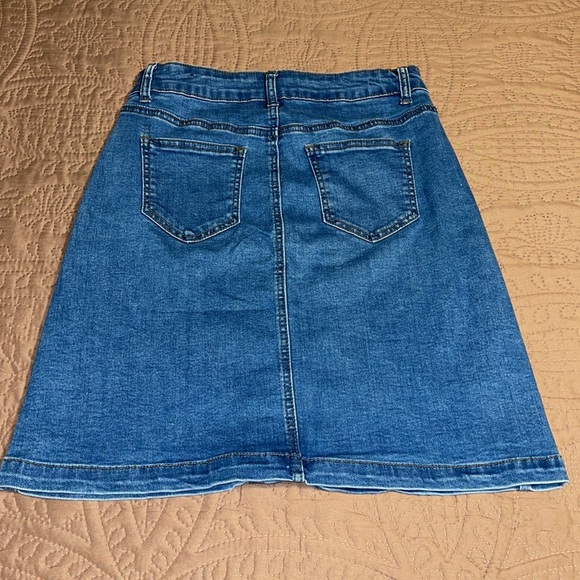 Button Up Denim Skirt - Like New! - Picture 2 of 4